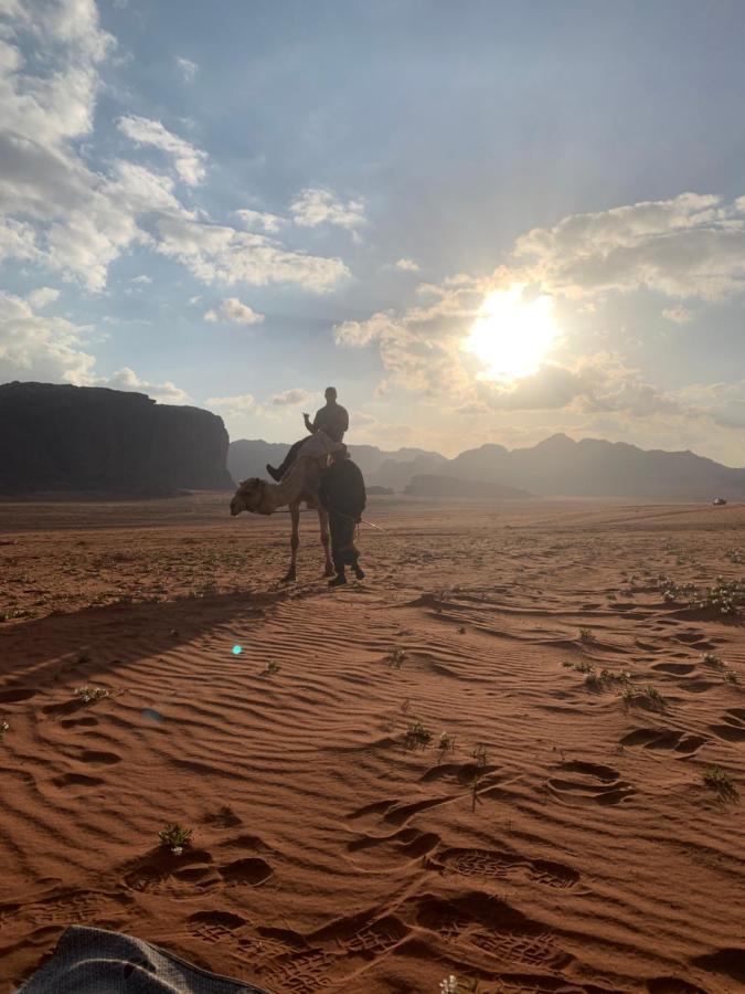 Nature Star Camp Hotel Wadi Rum Buitenkant foto