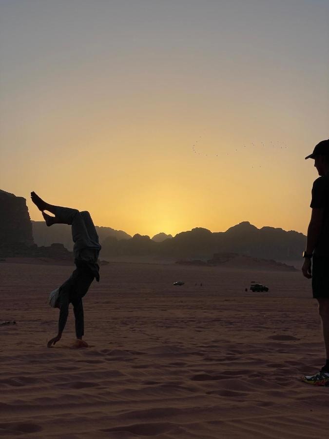 Nature Star Camp Hotel Wadi Rum Buitenkant foto